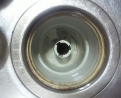 キッチン 排水溝 ゴミ受け 掃除